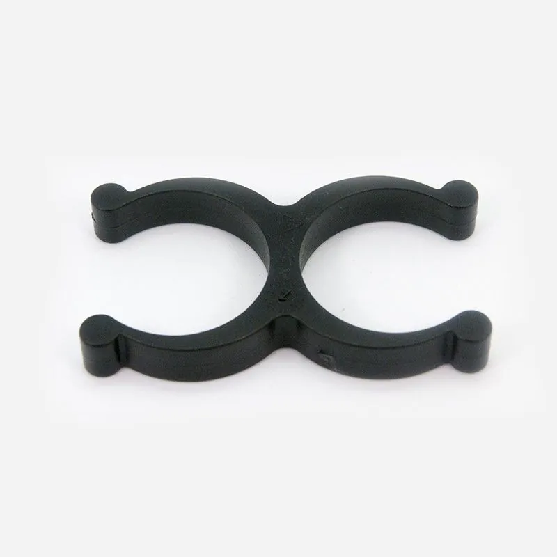 CLIPS ACCROCHAGE FLEXIBLE ASPIRATION POUR AUTOLAVEUSE TENNANT